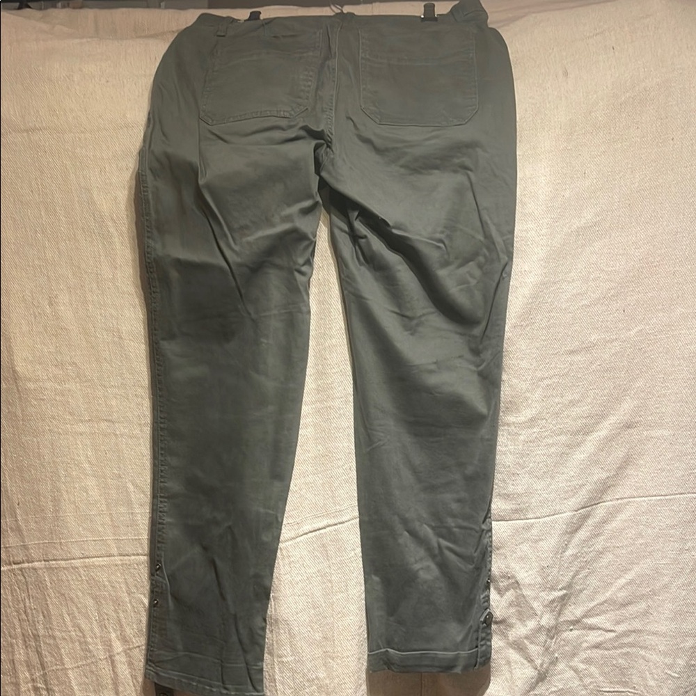 Men's Gray Cargo Pants - Picture 2 of 4